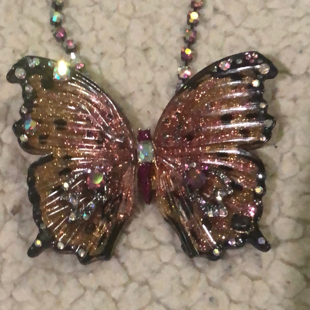Betsey Johnson necklace - Picture 5 of 7
